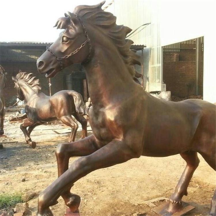 銅馬