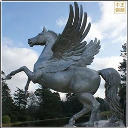 銅馬雕塑顏色為什么會(huì)變的不一樣